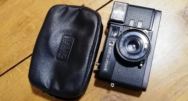 ANCIEN APPAREIL PHOTO VINTAGE compact YASHICA ZOOMTEC 80 - Japon 1989