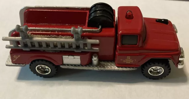 Fun ride Tonka Hasbro 2012 Fire Engine With Ladder