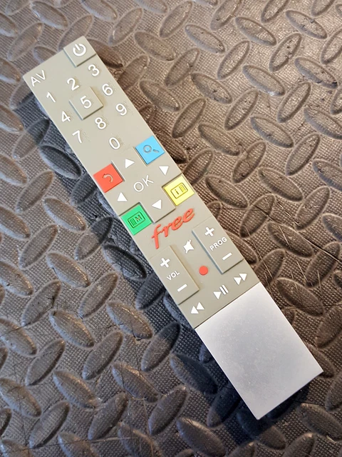 Télécommande Freebox Mini 4K – Occasion, Excellent état, Testée Et Fonctionnelle