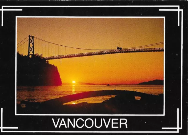 Ak Vancouver (British Columbia), Lions Gate Bridge bei Sonnenuntergang um 1983