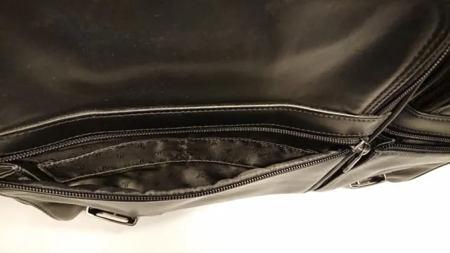 TUMI Mens Leather Laptop Briefcase Work Travel Brief BLACK Used Alpha Crossbody 5