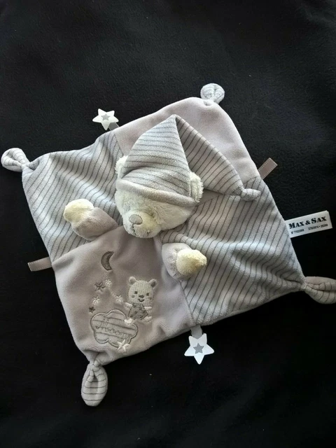 Doudou Plat Ours Max Et Sax Bonnet Gris Blanc Brode Lune Nuage Moon