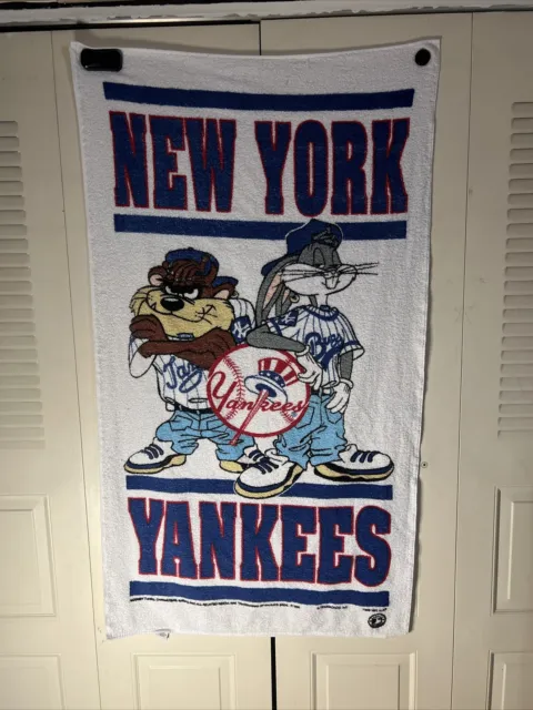 New York Yankees Team MLB   Bugs Bunny Taz Looney Tunes Pool Beach Bath Towel