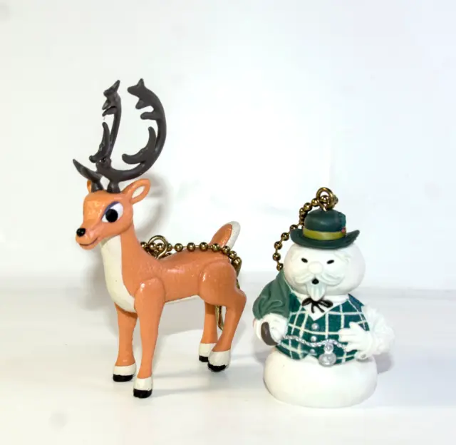 Rudolph Island of Misfit Toys Keychain Ornament Sam the Snowman And Reindeer