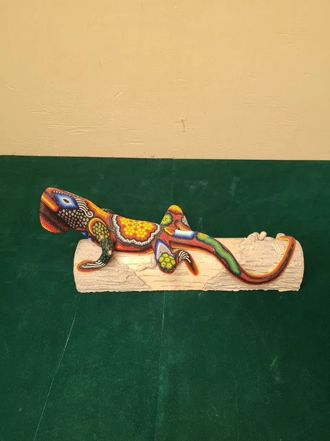 Honorio Villa Huichol Beaded Iguana (BFEB-09-033)