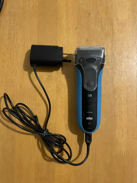 Braun Series 3 Rechargeable Wet & Dry Electric Shaver