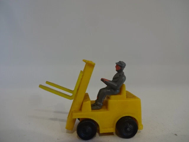Copie veicoli commerciali Wiking / 1977-1982 / carrello elevatore giallo