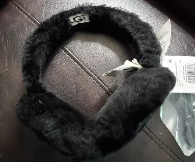 Ugg wired earmuffs New.    E2