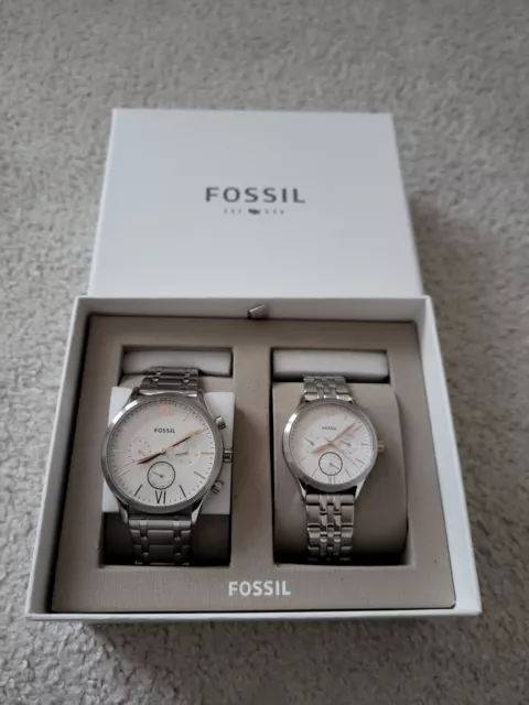 Geschenkset Fossil BQ2468 Armbanduhr Herrenuhr + Damenuhr silber weiß NEU