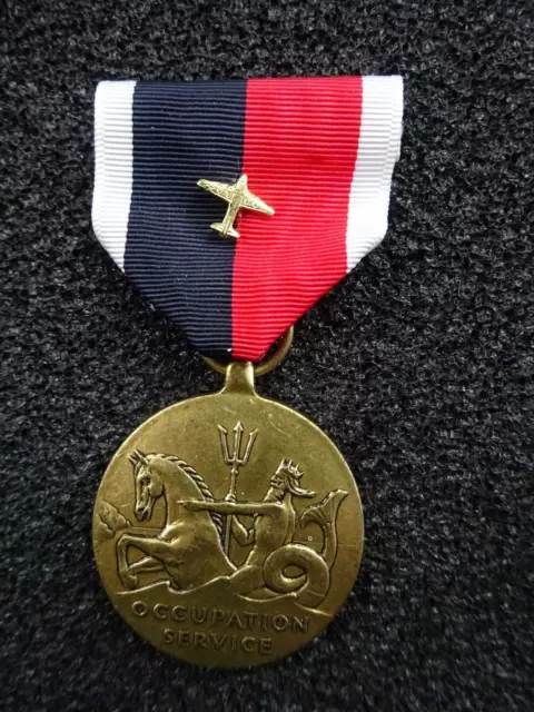 (A19-071) US Orden WWII Occupation Marine Corps Medal Airlift Luftbrücke Berlin