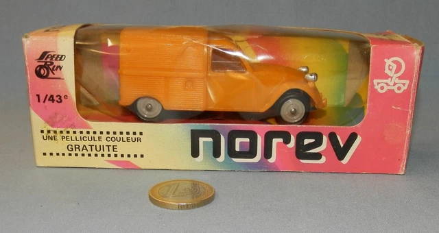 Norev ancienne en plastique Camionette Citroën 2cv Commercial ref: 16 - Jeux & Jouets