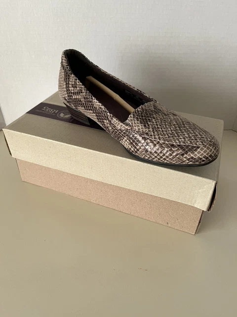 CLARKS TIMELESS python Slip On Dress Loafers SIZE 6 New In Box