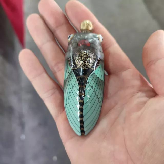 Old Beijing Chinese Porcelain Snuff Bottle Cicada Statue Painted Gilding Collect