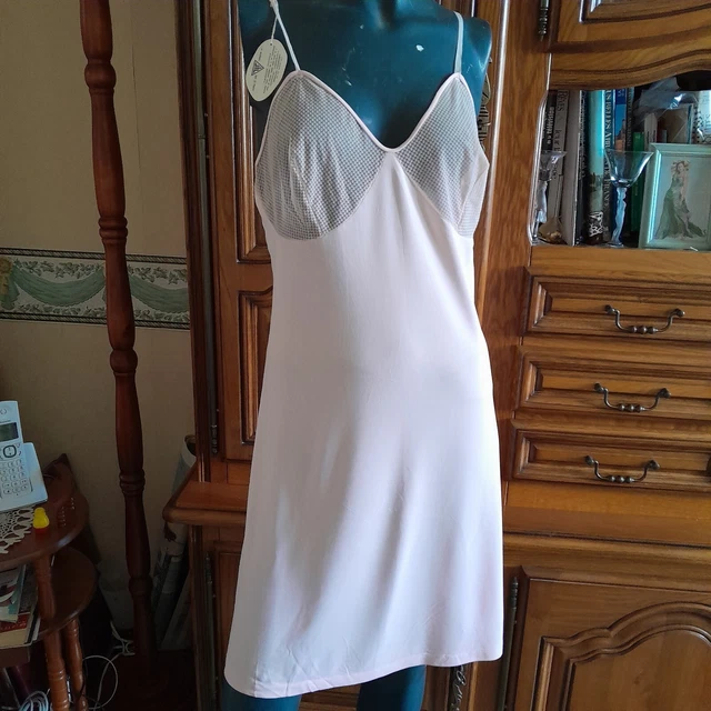 Jolie robe dentelle - Vêtements