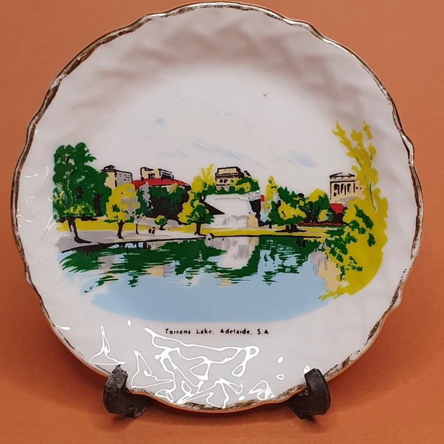 Rembrandt Fine China TORRENS LAKE Adelaide souvenir pin dish