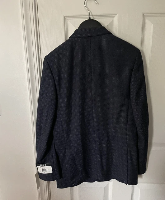DKNY Boys Navy Blue Wool Blend Single Breasted Blazer - 16R - Gently Worn 2