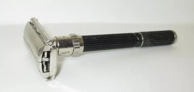 Vtg Gillette Super 109 Adjustable Safety Razor P-3 Code Black Beauty Dial 1-9