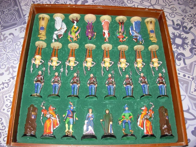 Jeu D'échecs Prestige En Porcelaine De Saxe - édition Limitée - Rare