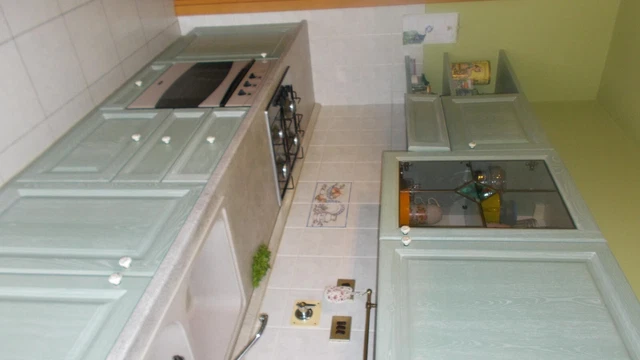 cucina componibile usata  larghezza  mt.  3,67-  verde  pastello- cucina  Bosck 