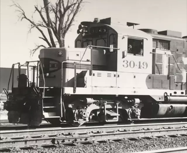 Atchison Topeka & Santa Fe Railway Railroad ATSF #3049 GP20R Electromotive Photo