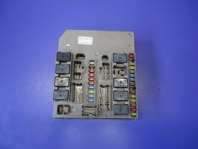 RENAULT CLIO MK3 + Modus 2005-2012 Compartiment Moteur Fusible Boite