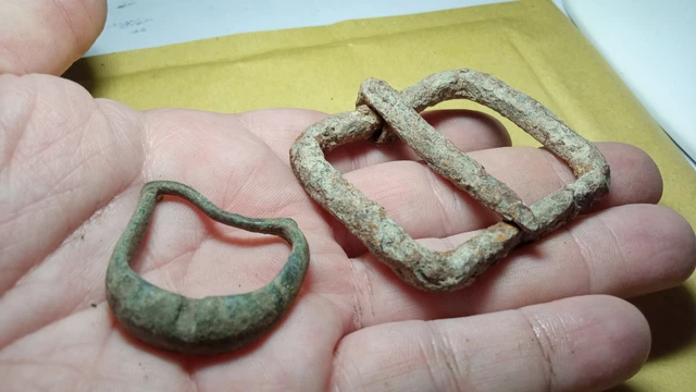 Lote 3 - Dos Enormes Hebillas Ibero Romanas - 2 Huge Roman Belt Buckles - Rome