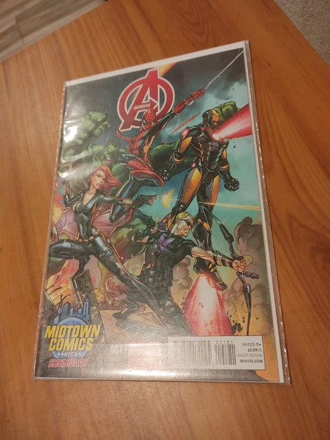 Avengers #1 (Midtown Comics J. Scott Campbell Variant Cover) 2013 Marvel NOW!