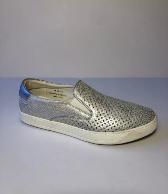 Womens Johnston and Murphy Elaine Perforated Leather Slip-on Shoes 9.5