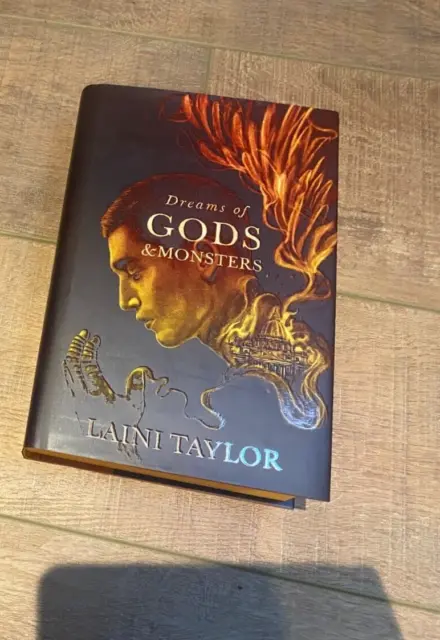 Illumicrate SIGNED Laini Taylor - Dreams of Gods & Monsters