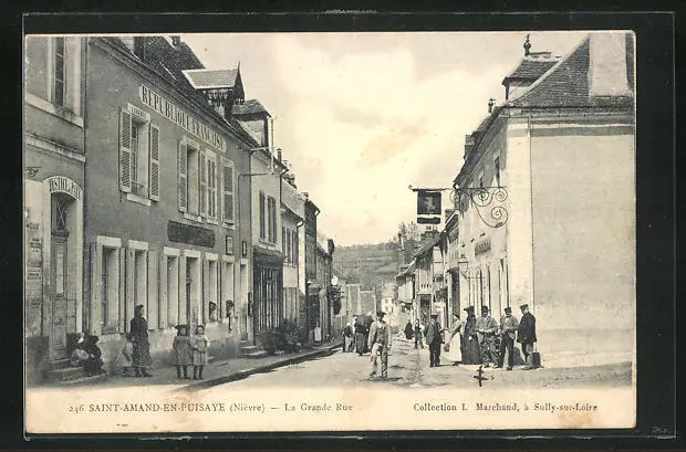 CPA Saint-Amand-en-Puisaye, La Grande Rue, vue de la rue 1904