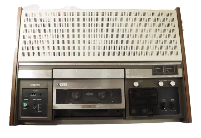 (For Parts) '70's Sony 3/4" U-matic VO-2600 Video Cassette Editing Recorder VCR