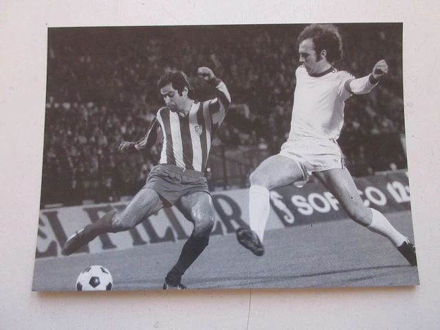 ASSE Bayern 1976 – Finale Coupe D'Europe – Clipping 30 Photos – Livre Original Rare