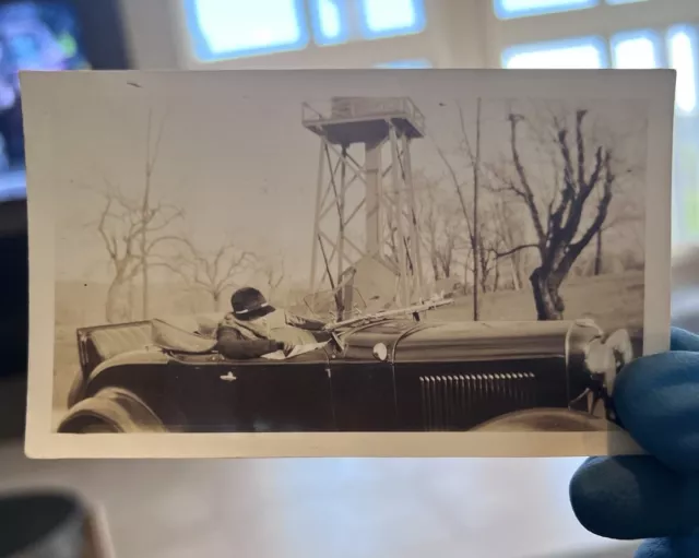 c1920s Woman Driving Old Car With Map Ford? Snapshot Photo Snap Vtg Vintage