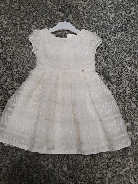 Abito Anni 4 Mayoral, altezza  104 cm, poca vestibilità .. (3 anni) colore latte
