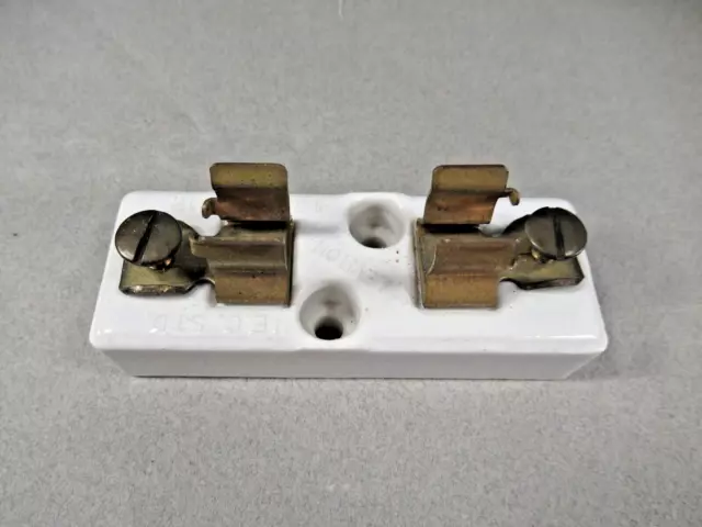 NOS  Leviton  8900 PORCELAIN  FUSE HOLDER 30 AMP 600 VOLT  1 POLE