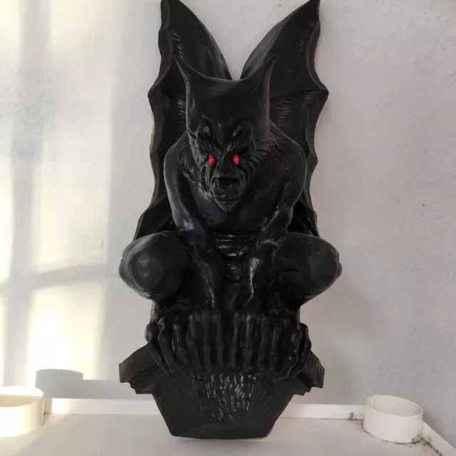 Vintage 1995 Twinkle My Flashing Red Eyes Glare and Scare Light  HallowScream