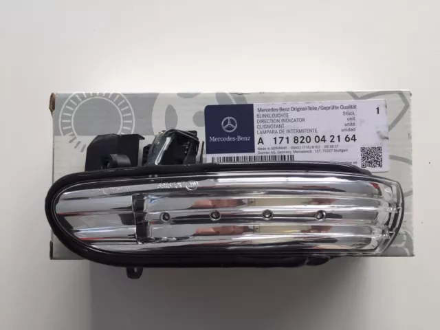 Genuine New Mercedes Benz Slk Sl Rh O/S Mirror Indicator Lamp A1718200421