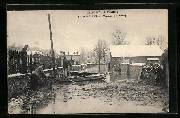 CPA Saint-Maur, Floodations, L'Avenue Beaubourg