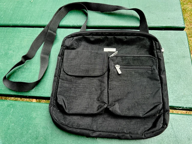 Baggallini Crossbody Bag Black Purse Adj. Strap 2 pocket front, Travel EUC