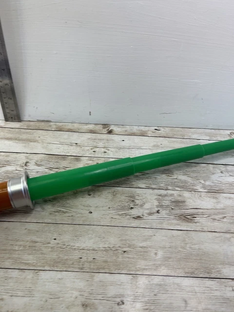 Star Wars Luke Skywalker flick out  Green Light Saber 2015 Hasbro