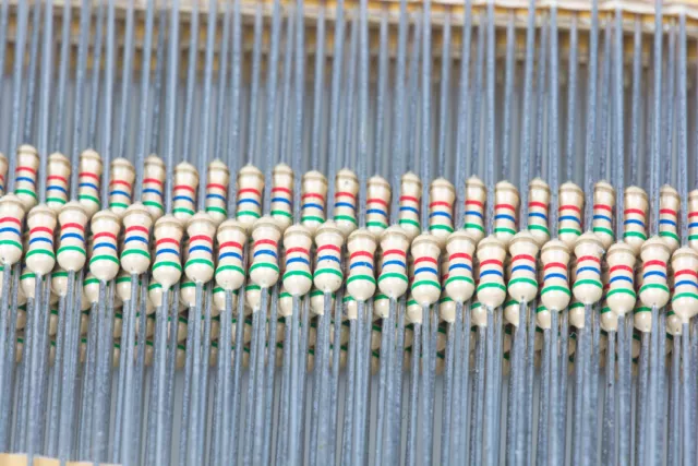 Resistors 56 Ohm -120K Ohm 1 - 5% 1/4 Watt 100 pieces