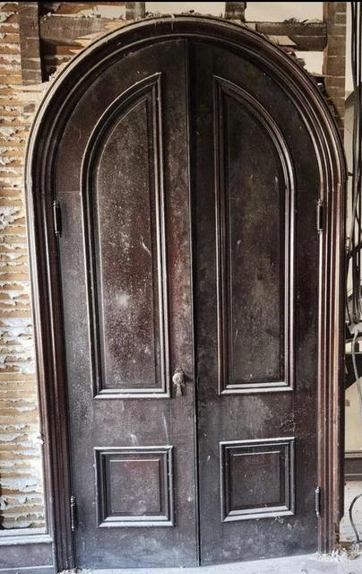 Pair arched double doors