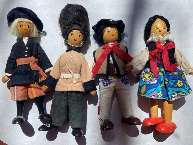 Set of Four Vintage Polish Wooden Wood Peg Dolls 7.5" Made in Poland Quaint