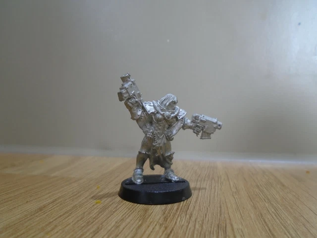 GAMES WORKSHOP Warhammer 40k Battle Sisters Sister Seraphim #1 metal sci-fi mini