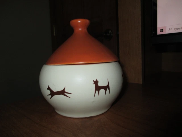 McCoy pottery UNIPET treat bowl Upjohn lidded bowl dogs/cats no bell McCoy pottery UNIPET treat bowl Upjohn lidded bowl dogs/cats no bell