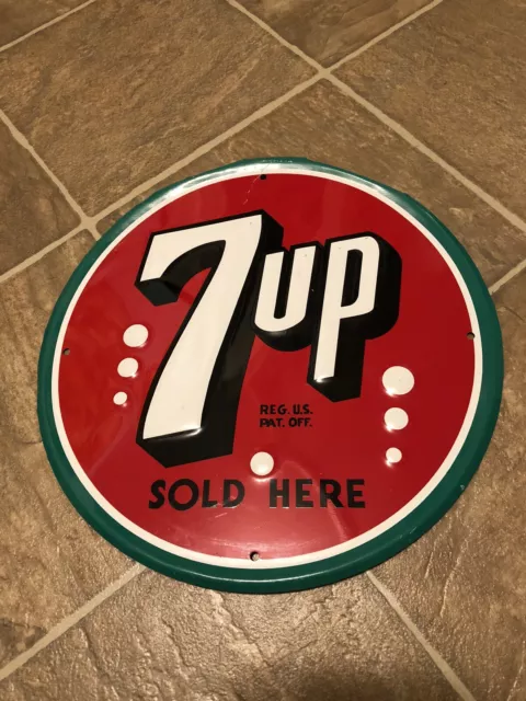 Vintage Antique Seven 7 Up Tin Non Porcelain Round Bottle Cap Button Sign Used