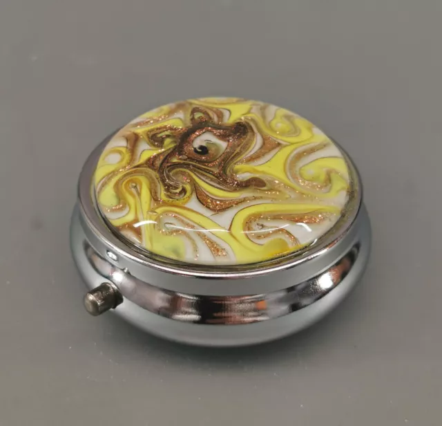 9931065 Schmuck-Pillen-Dose Metal Vidrio Amarillo Millefiori Interior Espejo