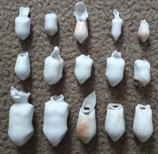 Bodenfund 15 x antike weiße Bisquit Porzellan Torsos Brüche - Basteln Dekoration