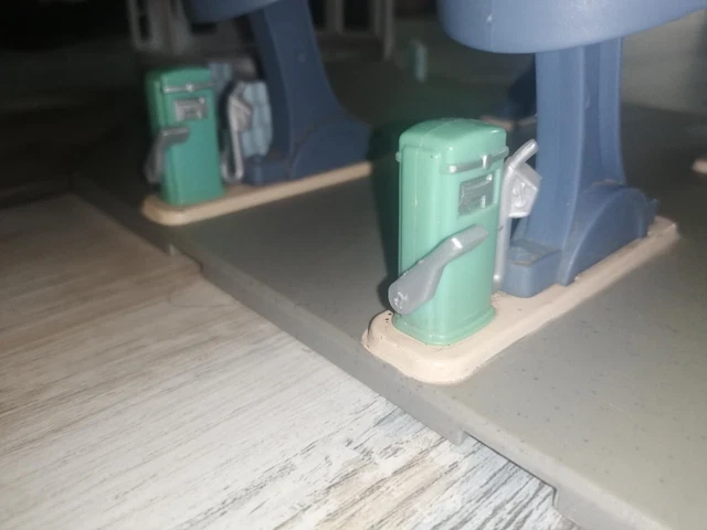 1 lot  station et circuits pour  voitures cars disney pixar mattel d occasion 4