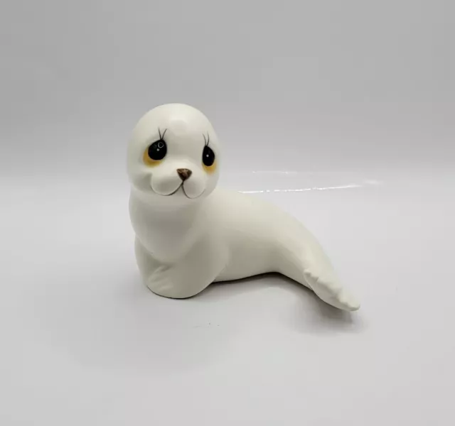 Vintage Oxford White Mama Seal 4" Ceramic Figurine